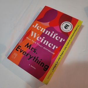 Book  "Mrs. Everything"  Author: Jennifer Weiner Paperback Fiction